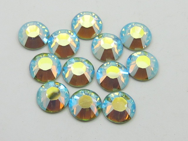 18 pcs. 30ss PERIDOT AB HOTFIX European Rhinestones